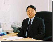 南开大学研究生院院长佟家栋教授